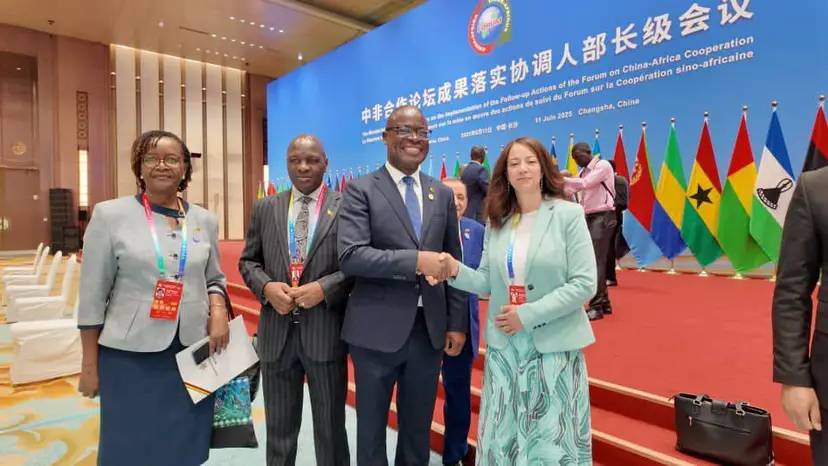 Mme Mansouri participe à la réunion ministérielle de suivi des recommandations du Forum sur la coopération sino-africaine
